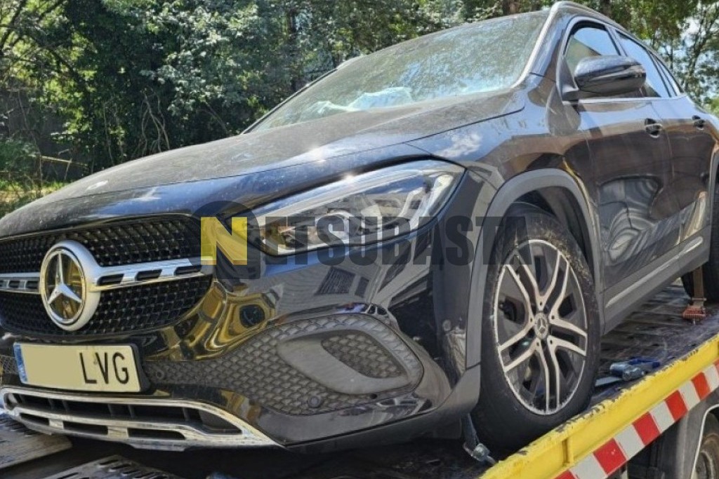 Mercedes-Benz GLA 200 d 8G-DCT 2021