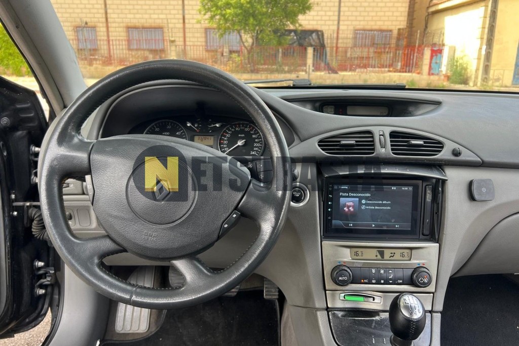 Renault Laguna Grand Tour 2.2 dCi 2004