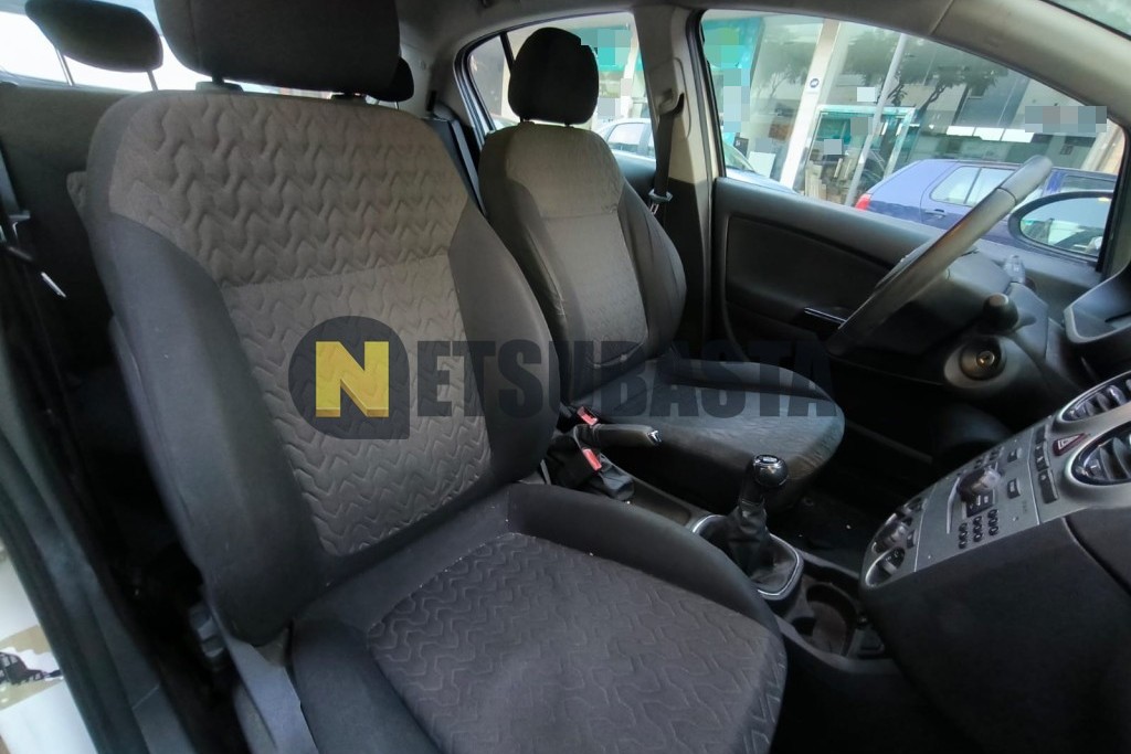 Opel Corsa 1.2 GLP 2013