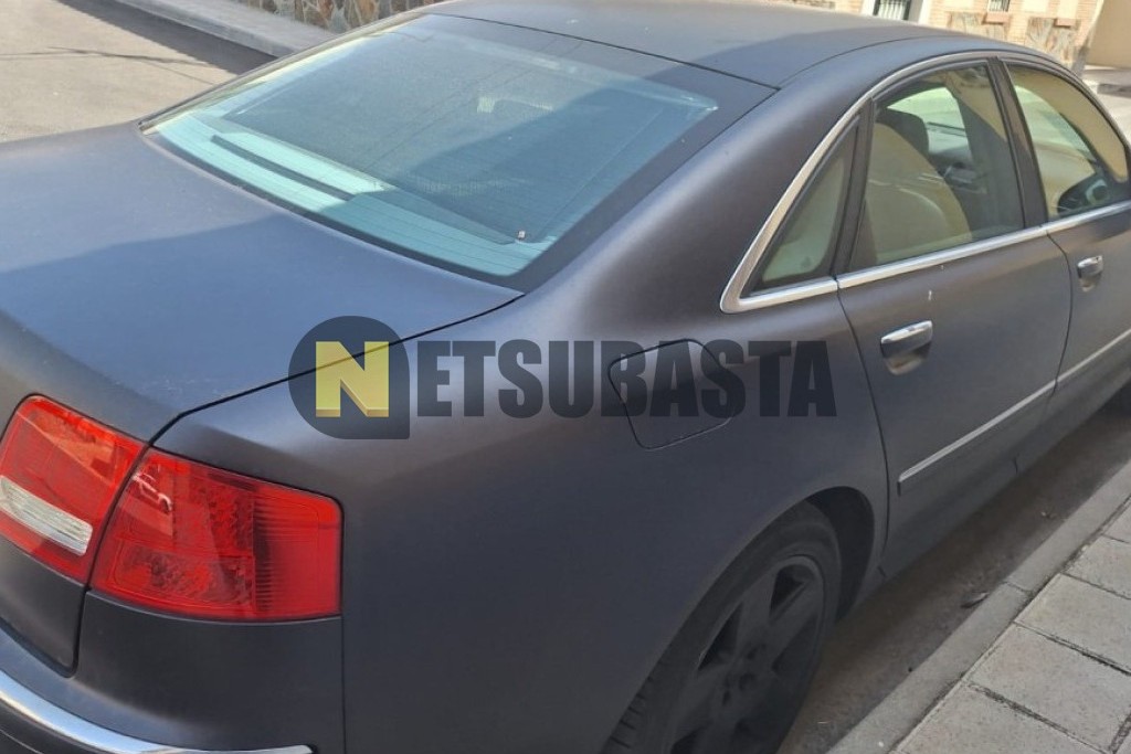Audi A8 4.2 quattro tiptronic 6 vel. 2002