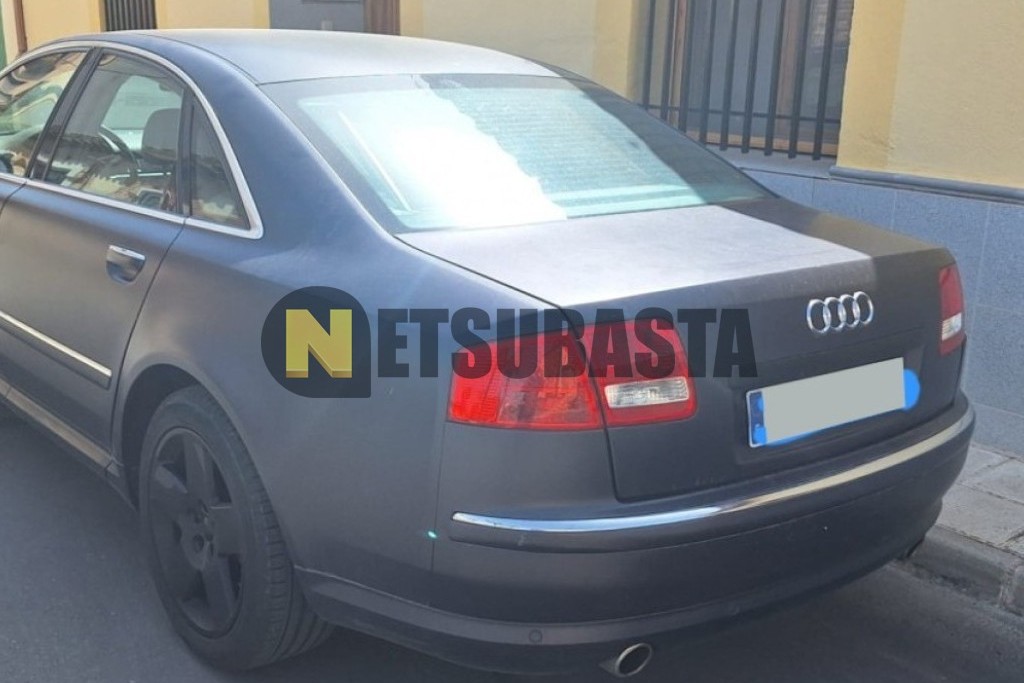 Audi A8 4.2 quattro tiptronic 6 vel. 2002