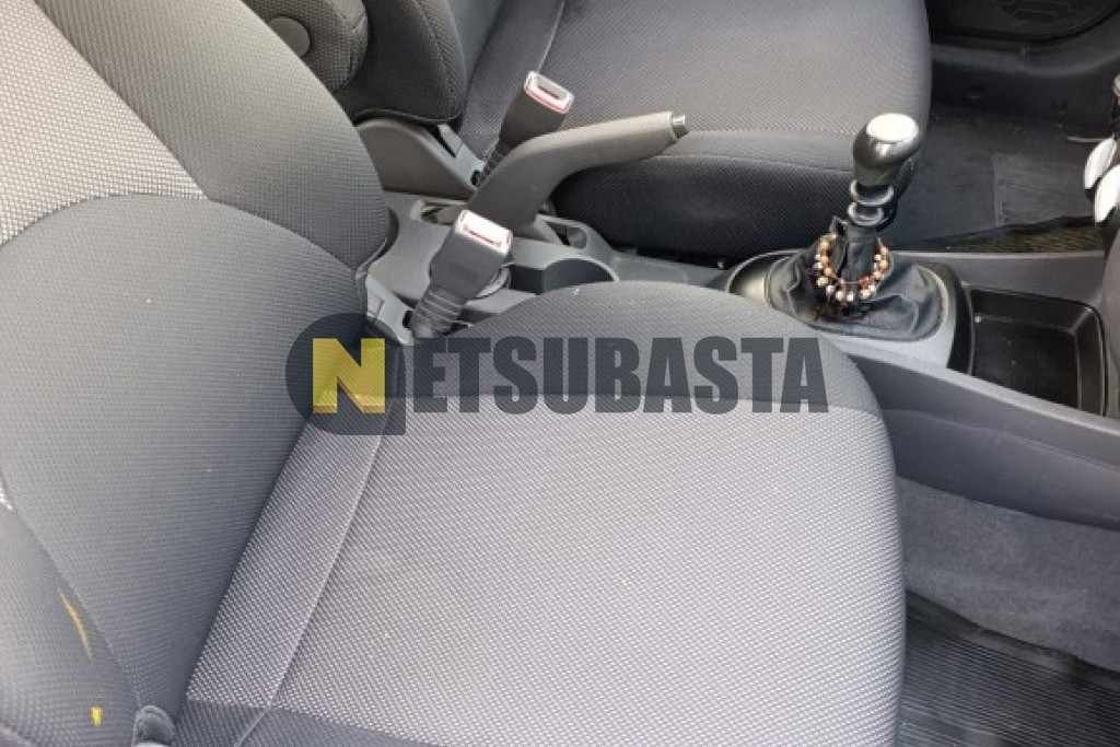 Kia Río 1.4 DOHC 2006