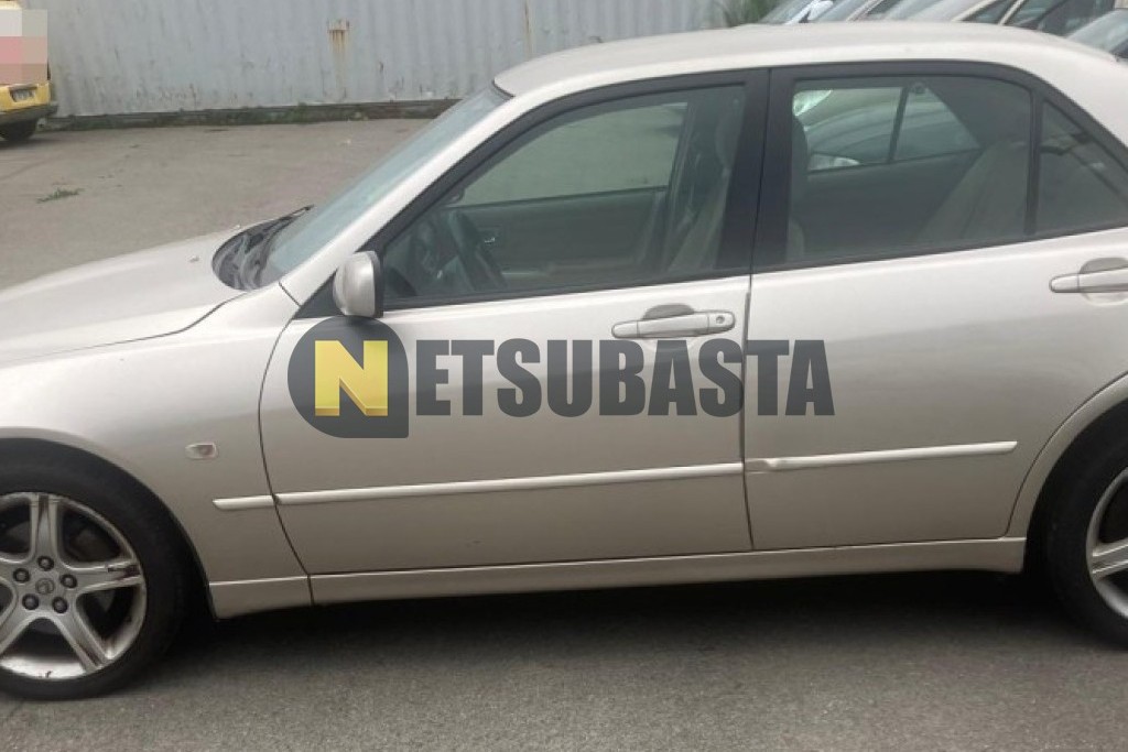 Lexus IS 200 2004
