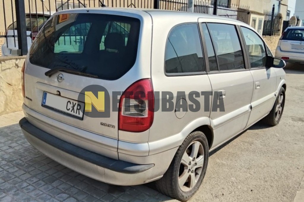 Opel Zafira 2.0 DTi 2004
