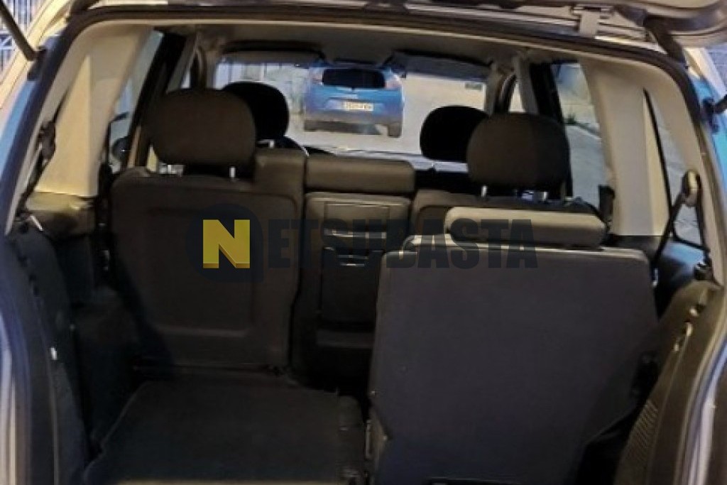 Opel Zafira 2.0 DTi 16V 2005