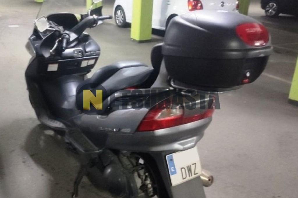 Suzuki Burgman 400 2006