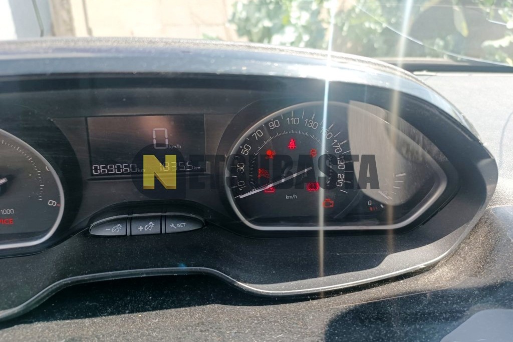 Peugeot 208 1.6 BlueHDi 2016