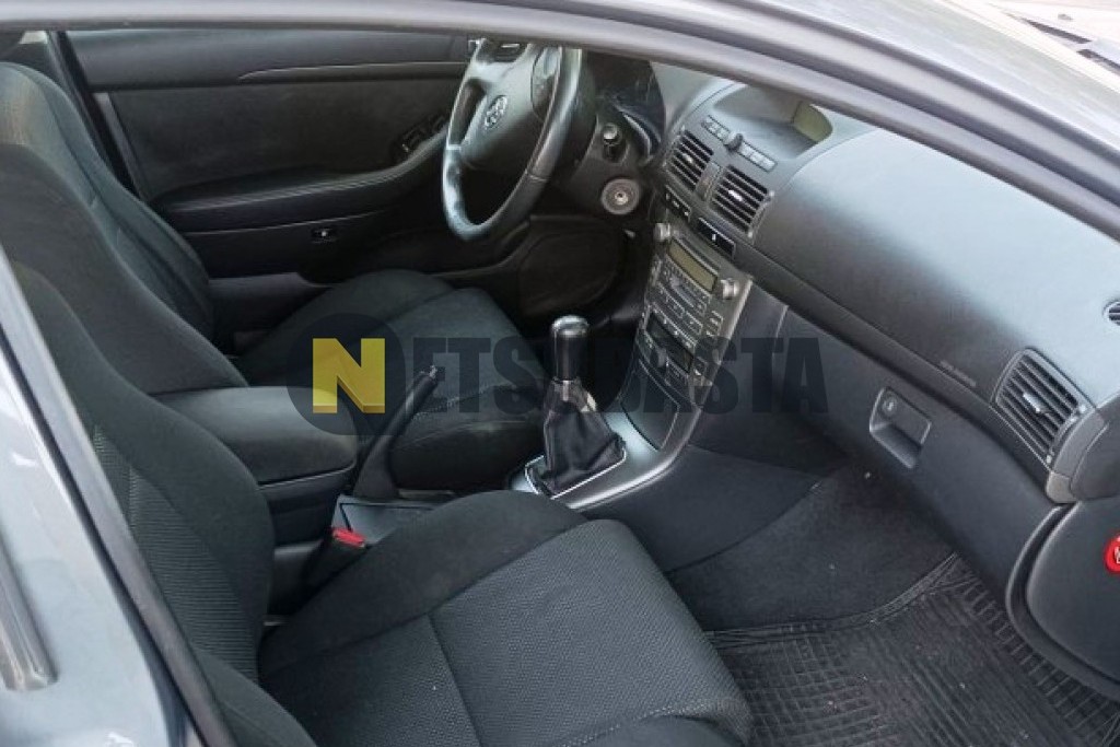 Toyota Avensis 2.0 D-4D 2003