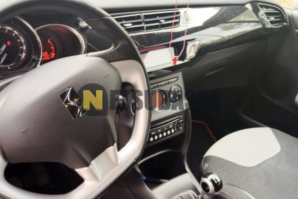 Citroën DS3 1.4 VTi 2011