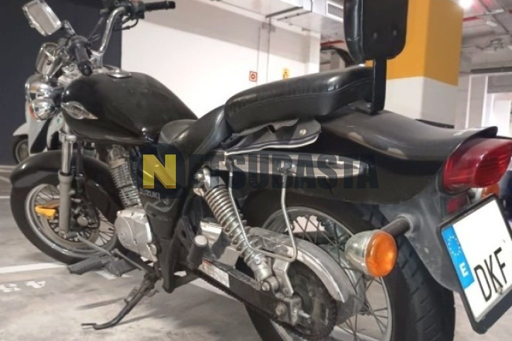 Suzuki Marauder 125 2005