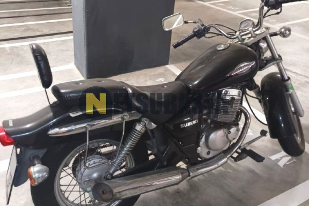 Suzuki Marauder 125 2005