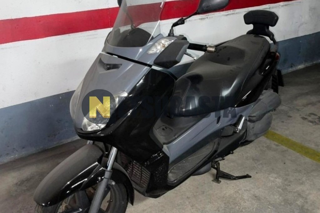 Yamaha XMAX 125 2006