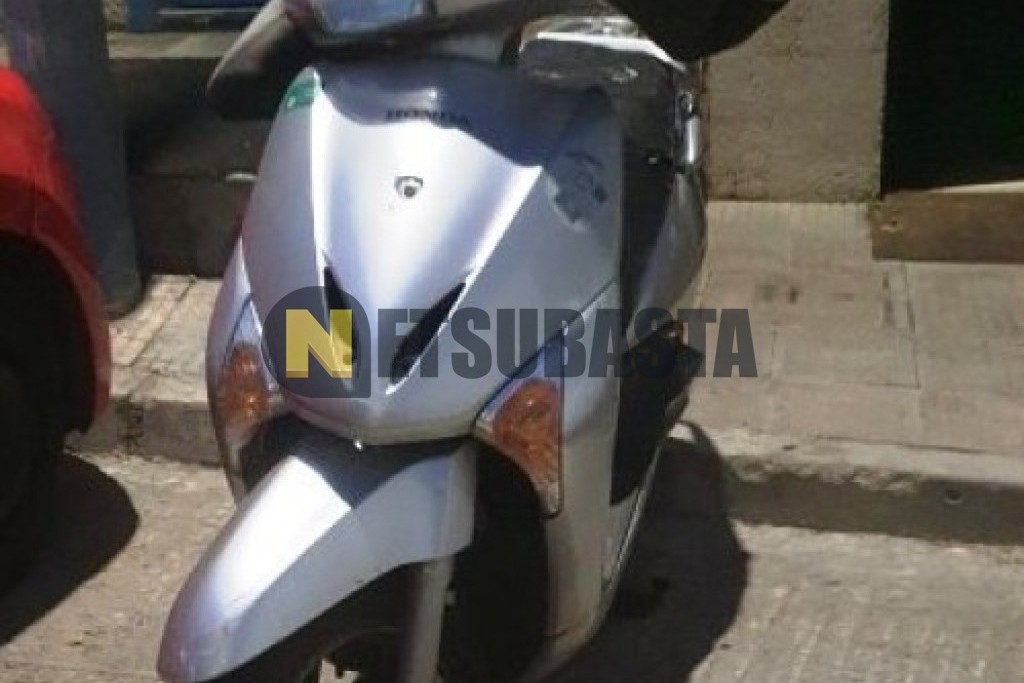 Honda SCV 100 LEAD 2010
