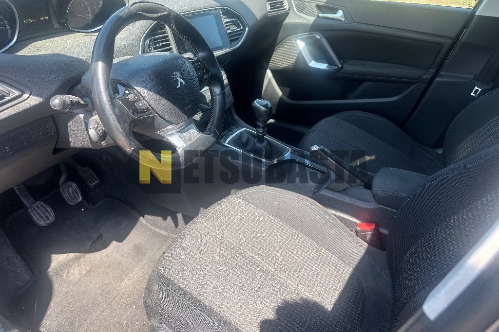 Peugeot 308 1.2 PureTech 2020