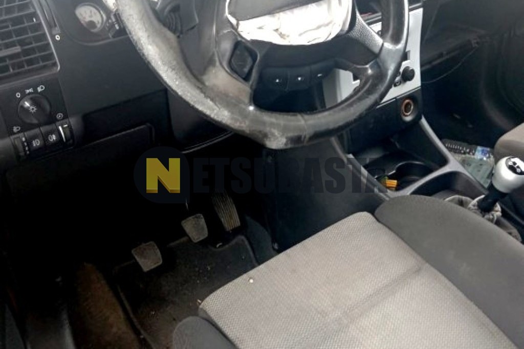 Opel Zafira 2.2 DTi 2004
