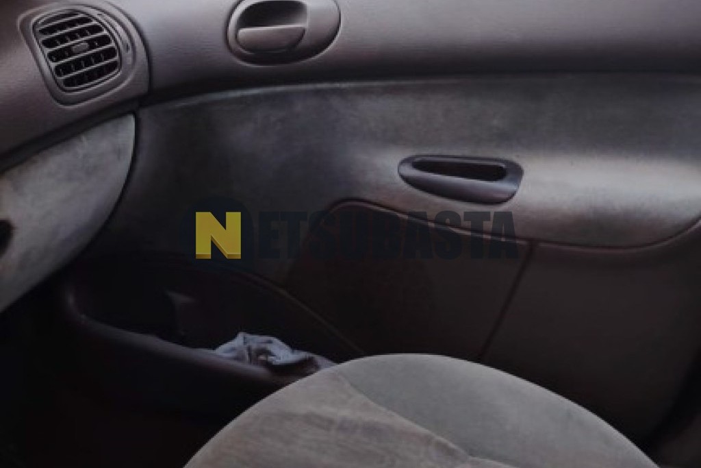 Peugeot 206 1.9 D 2000