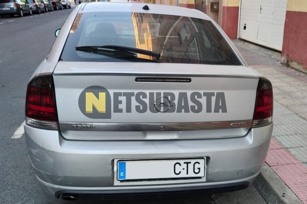 Opel Vectra GTS 2.2 DTi 2004
