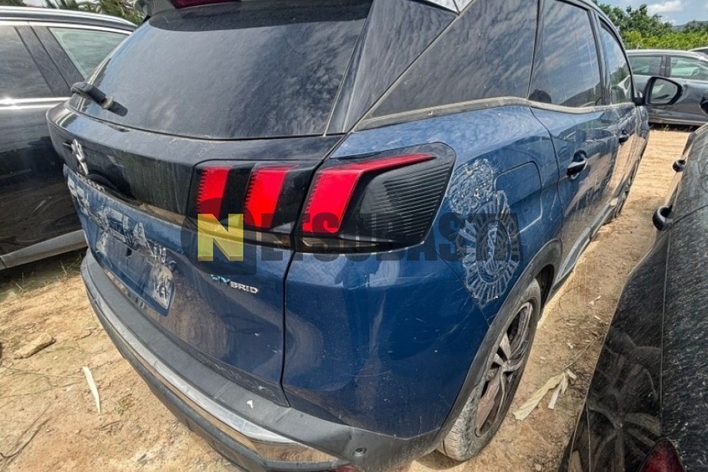 Peugeot 3008 1.6 Hybrid e-EAT8 2020