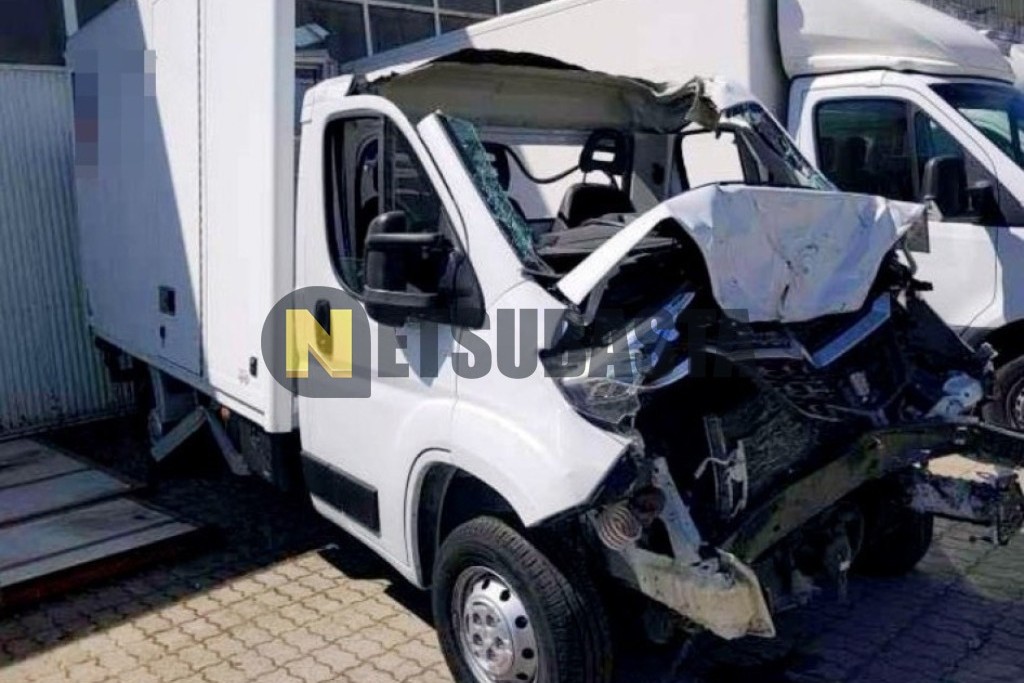 Citroën Jumper 2.2 BlueHDI Chas.Cabina 35 L3 2022