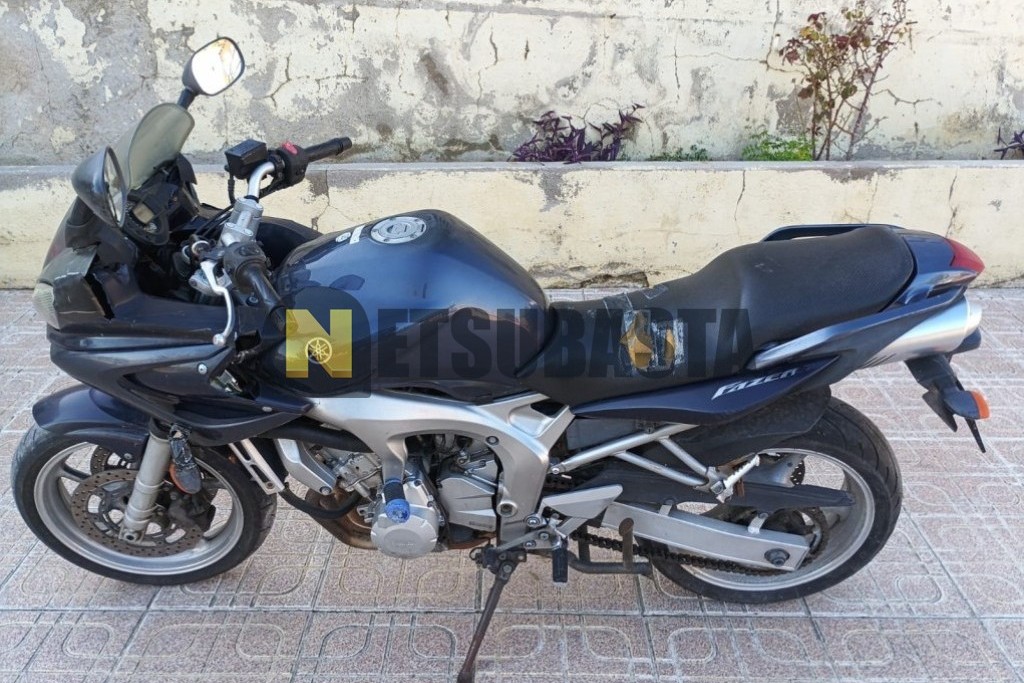 Yamaha FZS 600 Fazer 2003