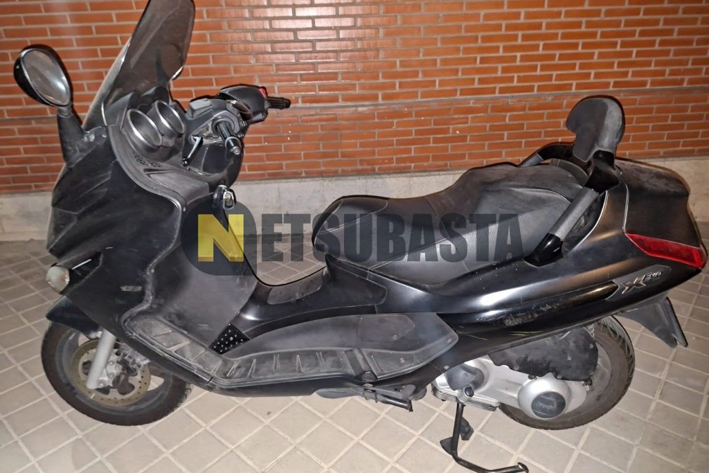 Piaggio X EVO 125 2015