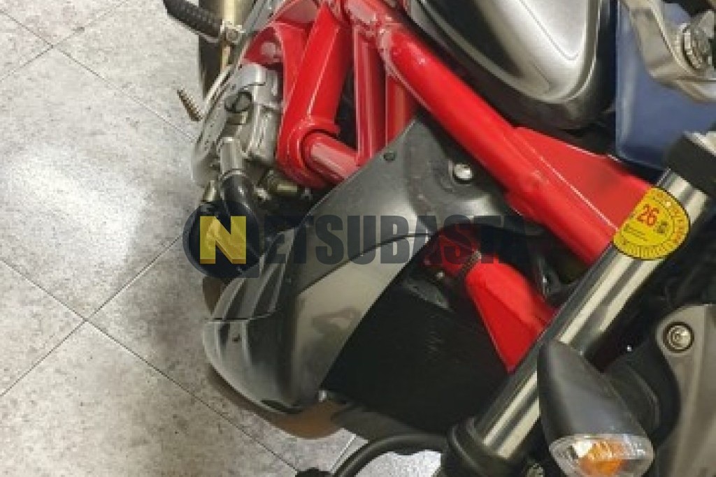 Suzuki Gladius 650 2014