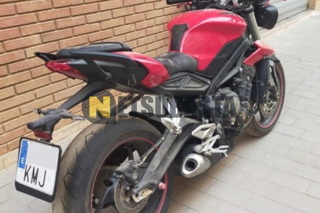 Triumph STREET TRIPLE 660 2018