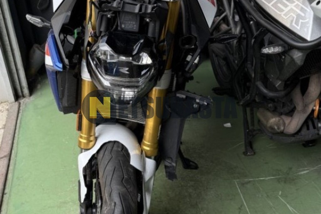 BMW F 900 R 2024