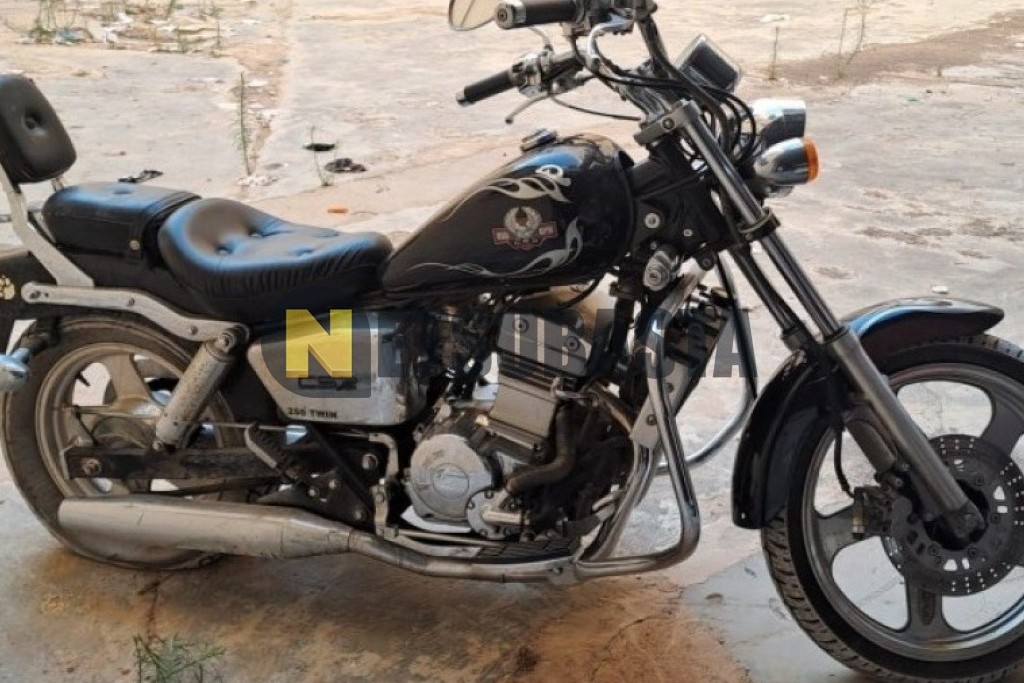 CSR Custom 250 TWIN 2007