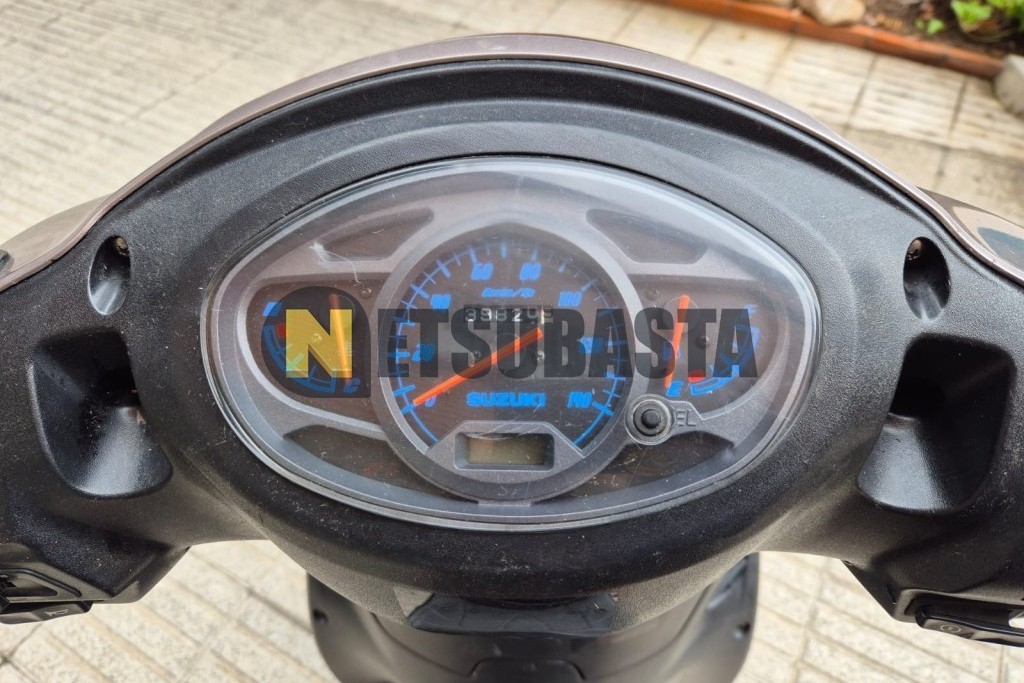 Suzuki Sixteen 125 2012