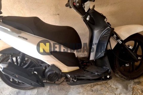 Yamaha XMAX 250 2008