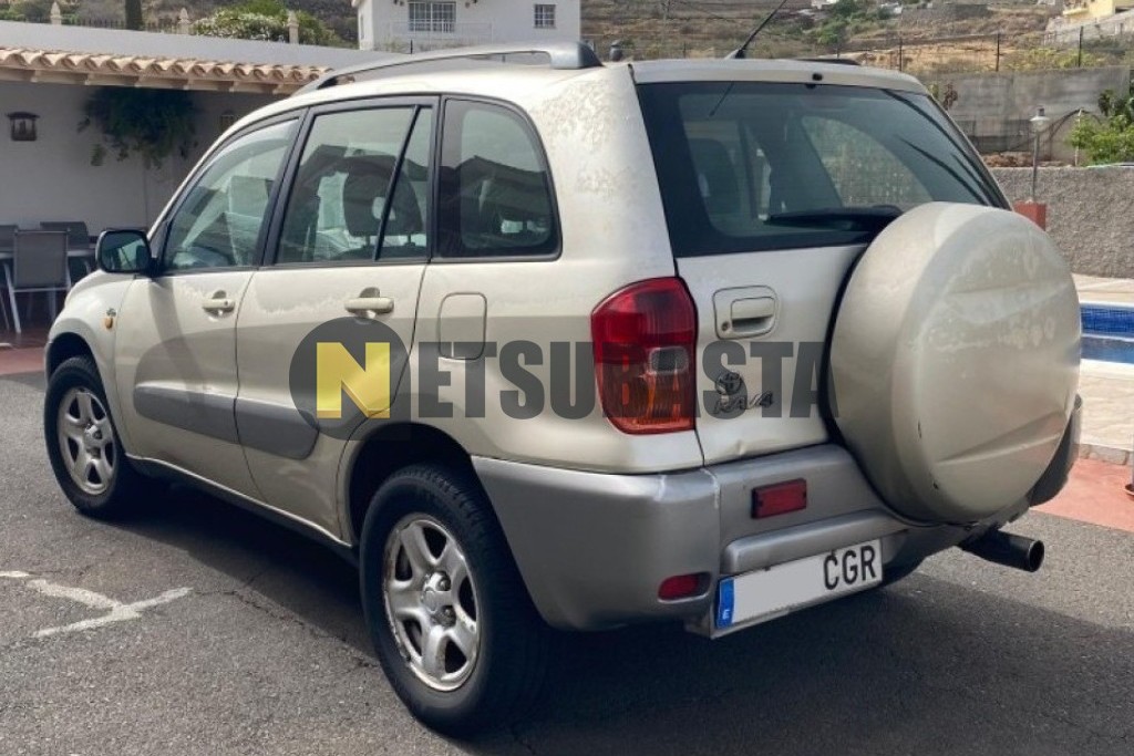 Toyota Rav4 2.0 D4-D 2003