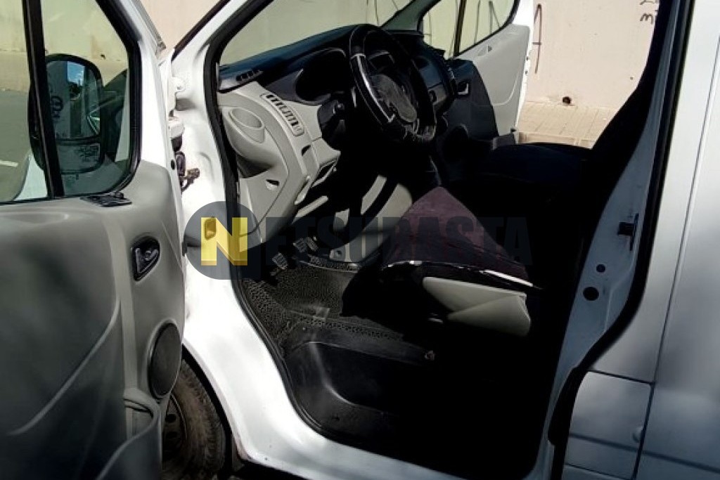 Renault Trafic Passenger 2.0 dCi 2010