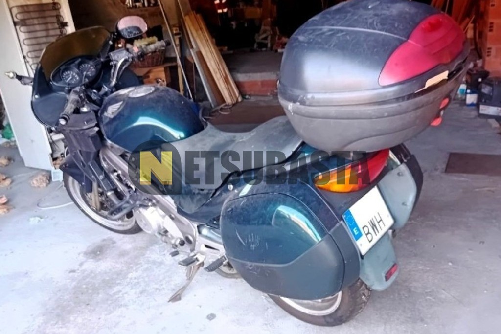 Honda NT 650 V DEAUVILLE 2002