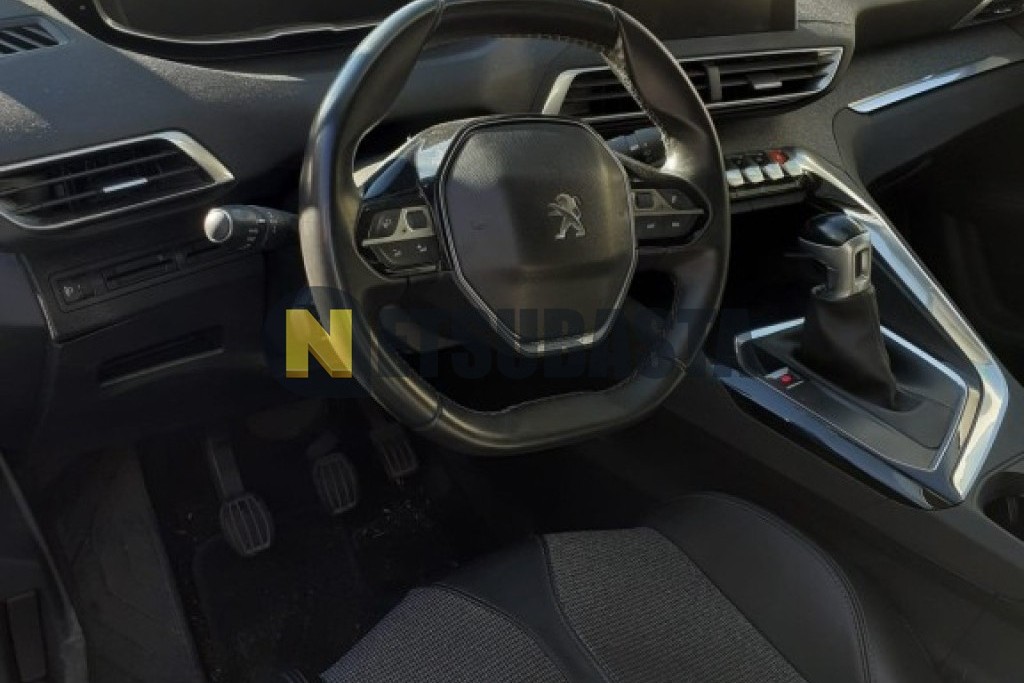 Peugeot 5008 1.2 PureTech 2017