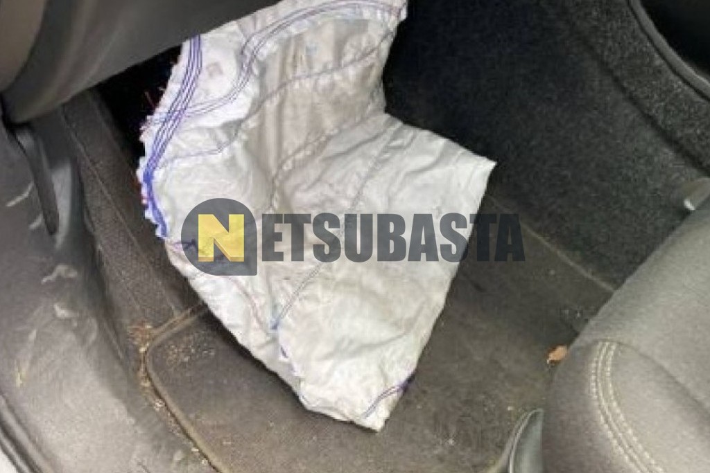 Volvo XC40 B3 2025