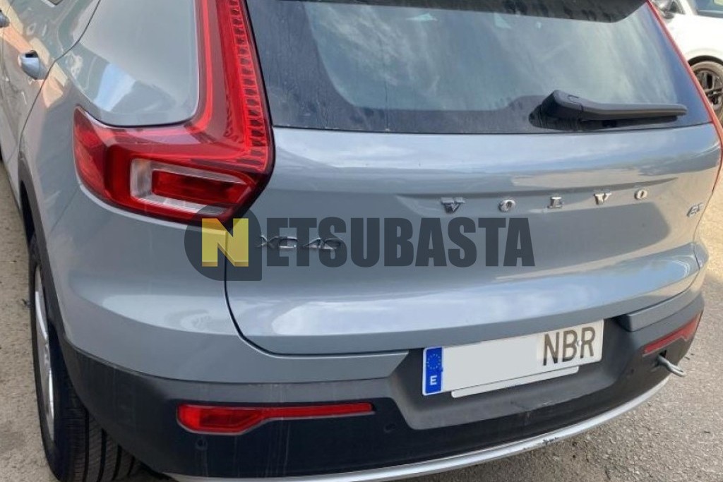 Volvo XC40 B3 2025