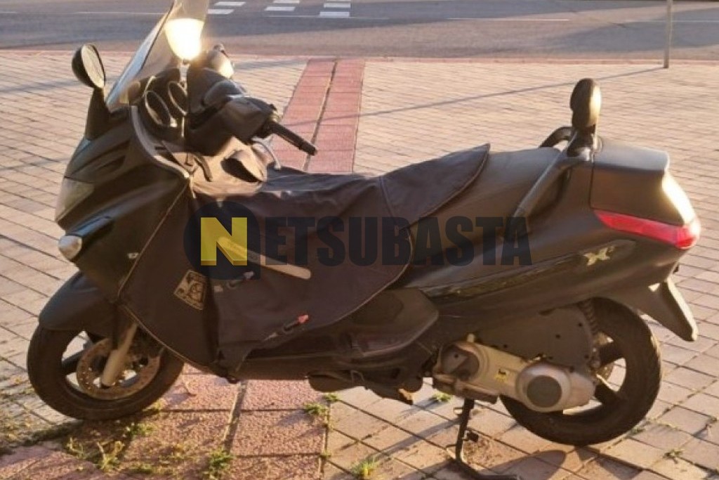 Piaggio X EVO 125 2015