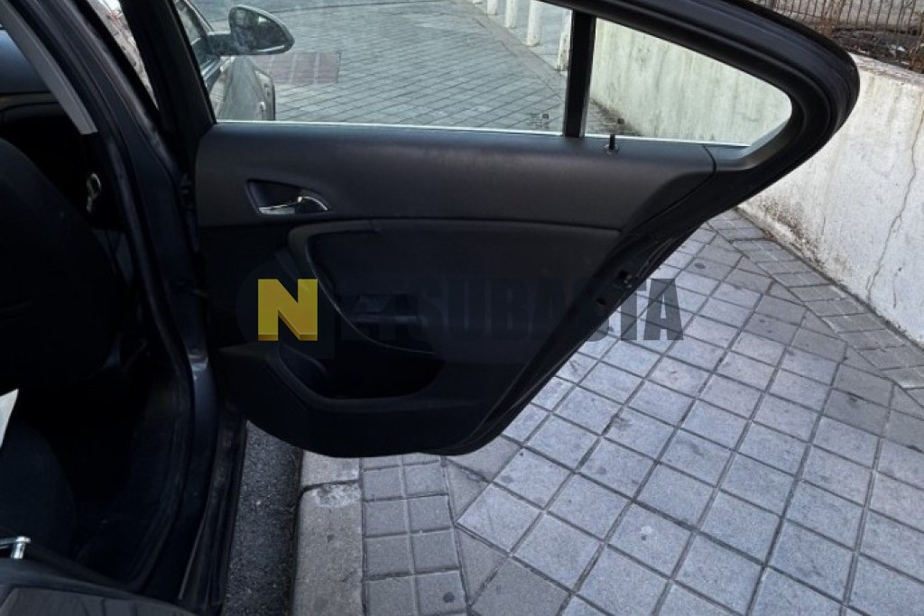 Opel Insignia 2.0 CDTI 2009