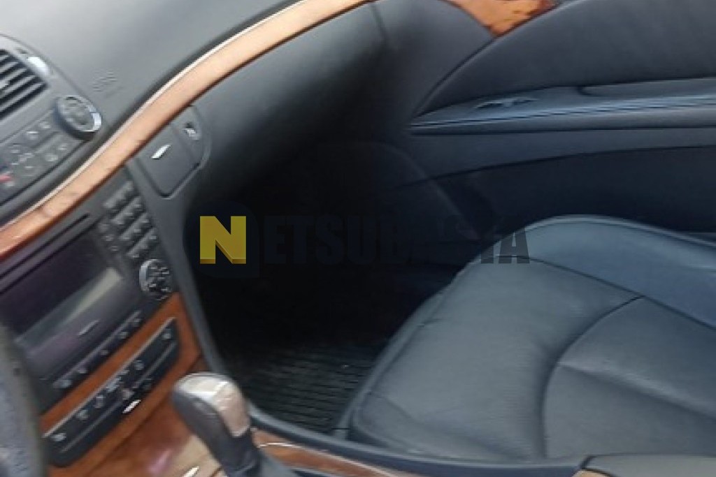 Mercedes-Benz E 270 CDI Aut. 2002