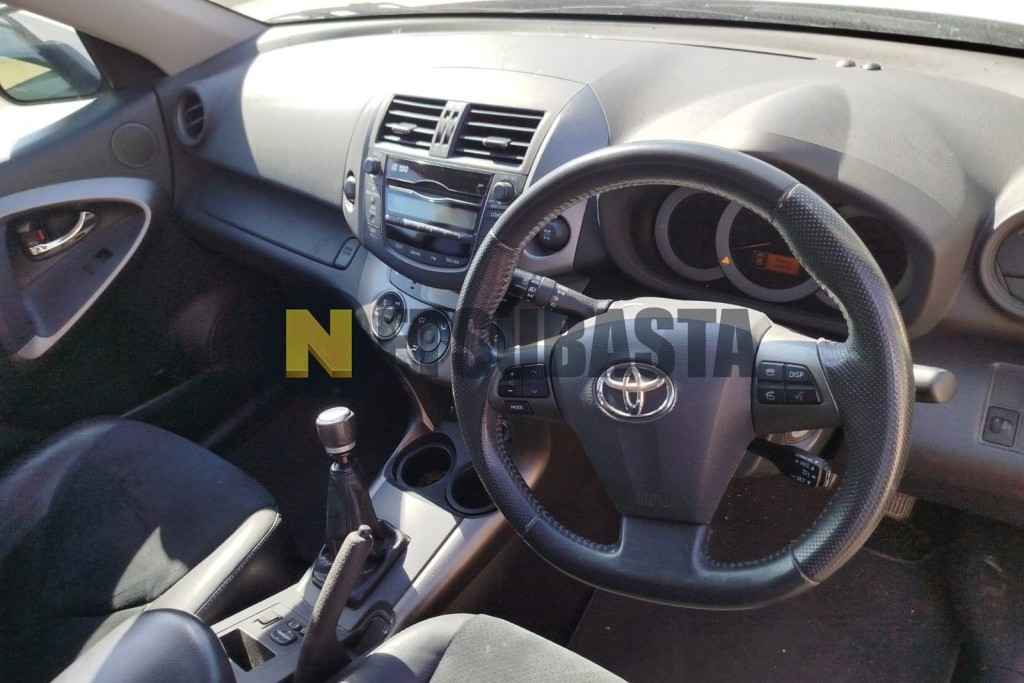 Toyota RAV4 2.2 D-4D 2011