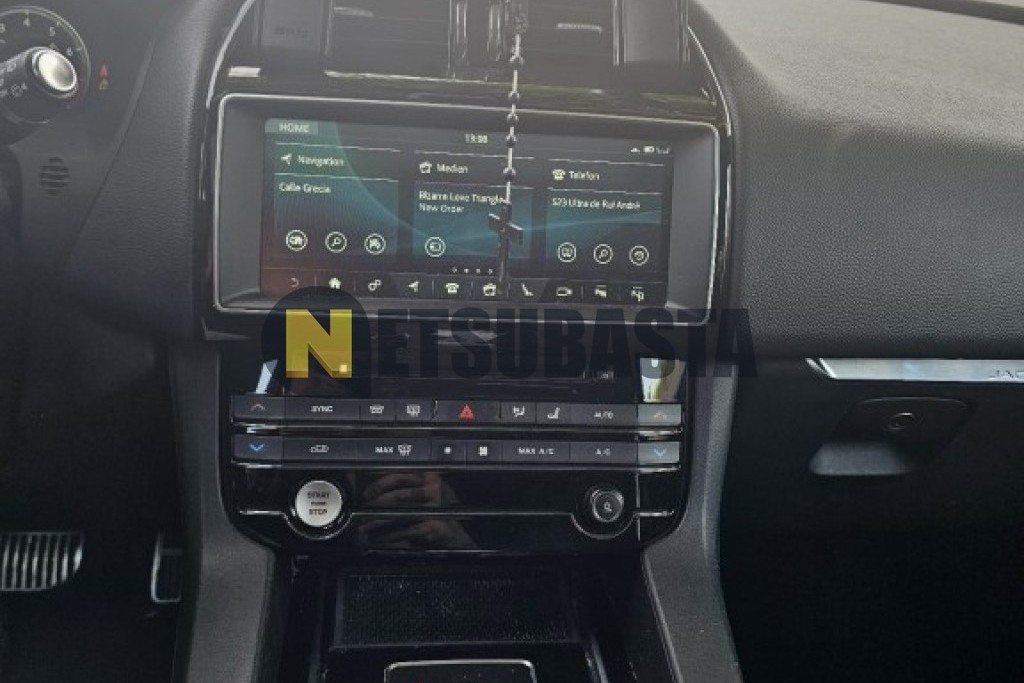 Jaguar F-PACE 3.0 V6 AWD Auto S 2016
