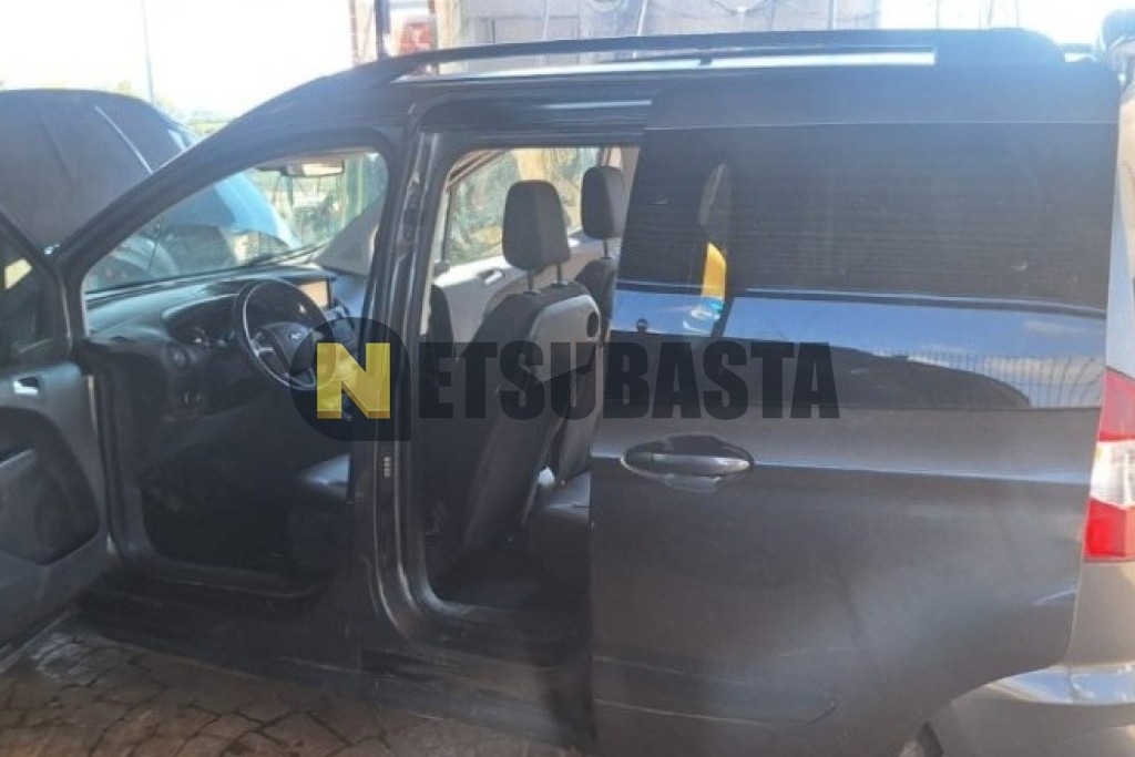 Ford Tourneo Courier 1.0 EcoBoost 2019