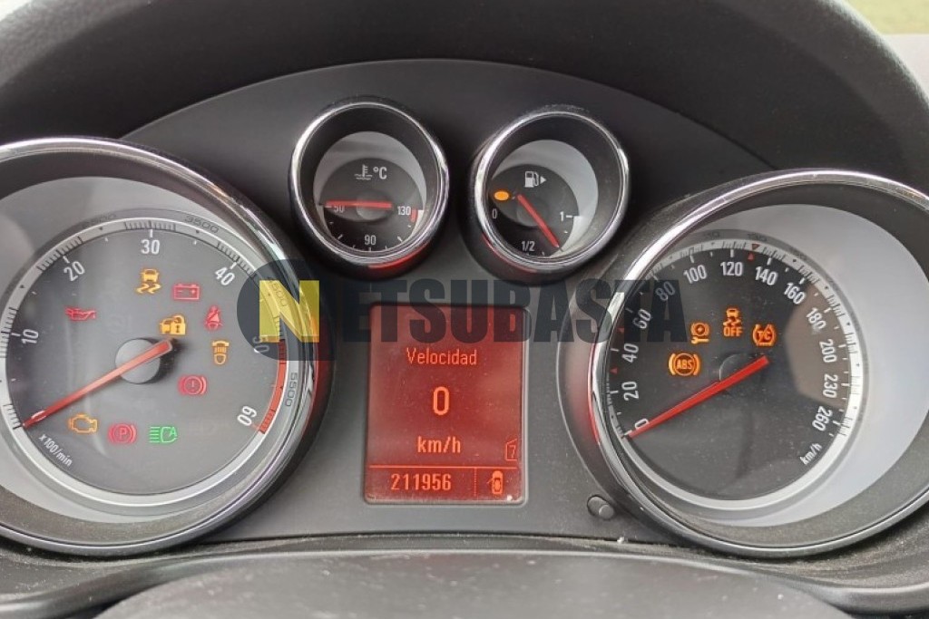 Opel Insignia 2.0 CDTI 2011