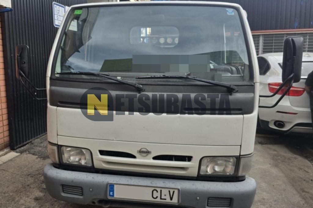 Nissan Cabstar E 95 Chasis/Cabina 2003