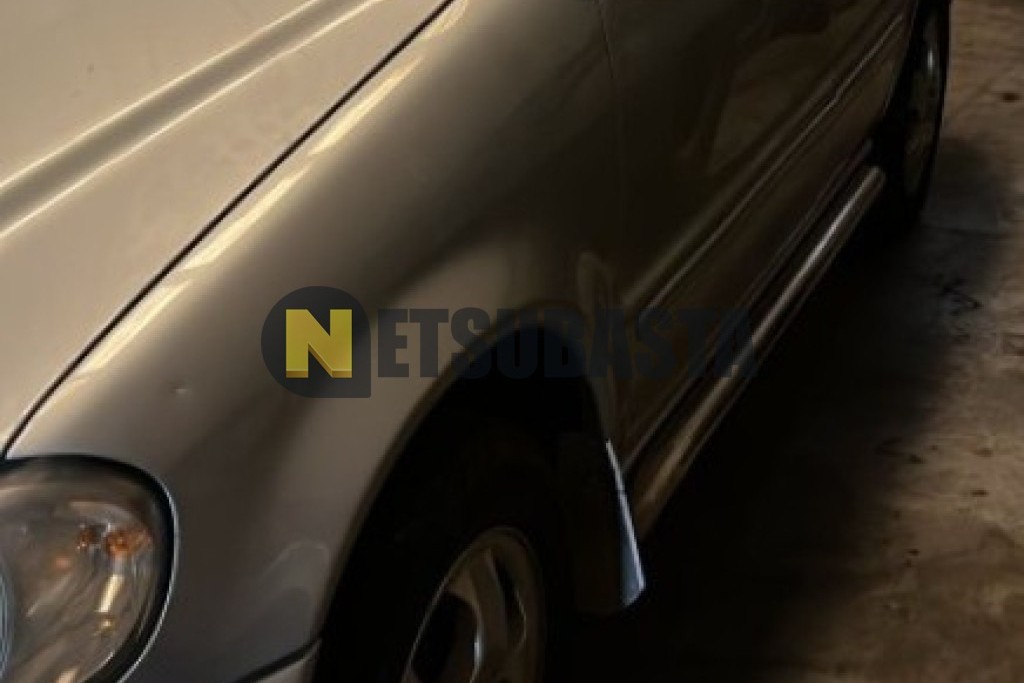 Mercedes-Benz ML 270 CDI Aut. 2002