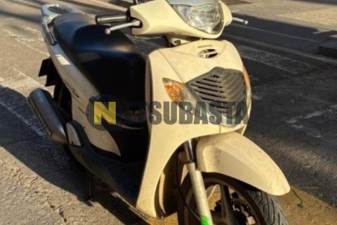 Riya Mustang 125 2016