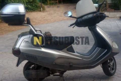 Suzuki Marauder 250 2006
