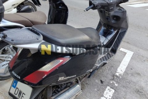 Zitmuv Black Razer 125E 2022