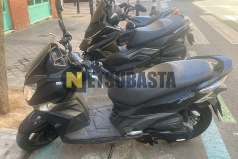 Zitmuv Black Razer 125E 2022